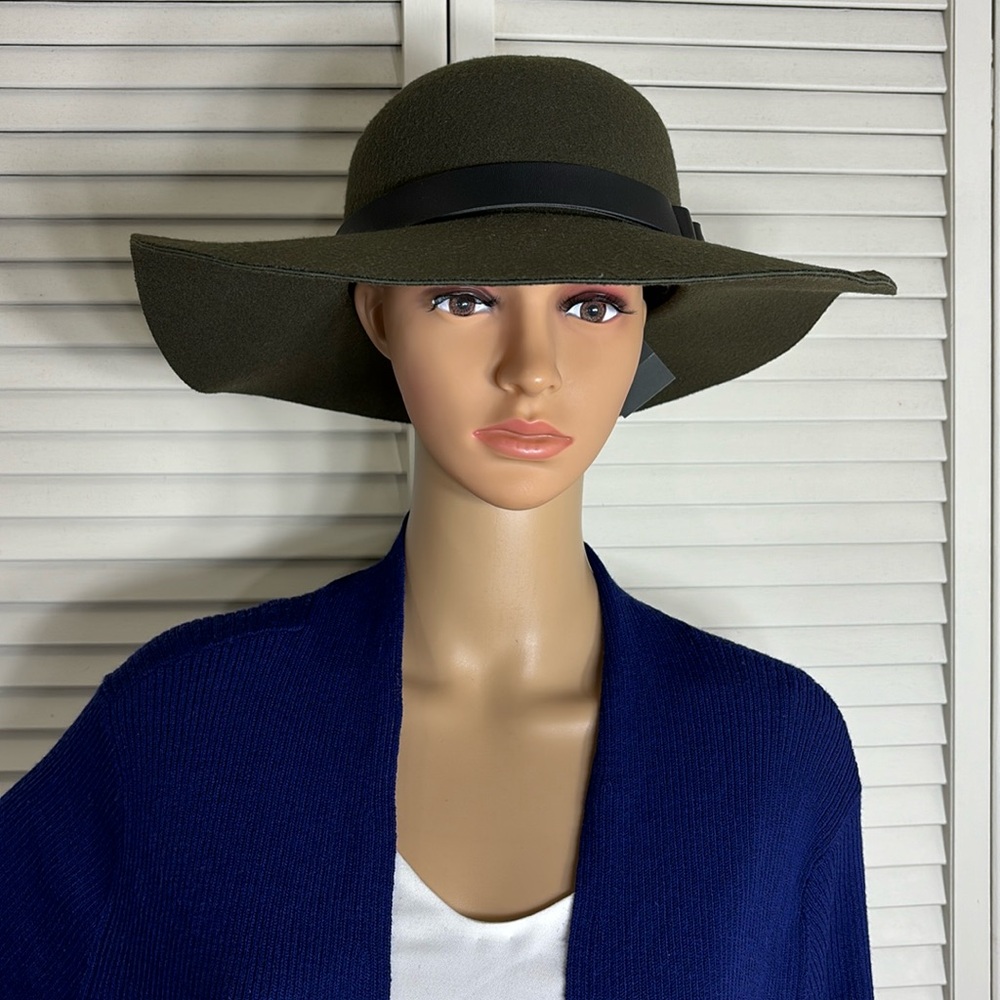 NWT Abercrombie & Fitch Olive Green Floppy Hat One Size
